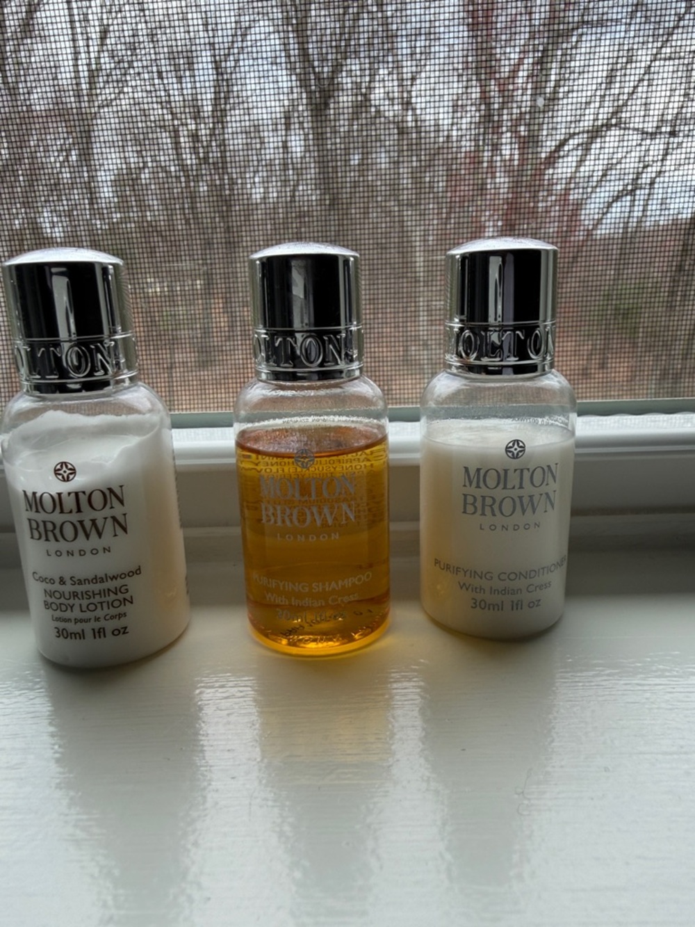 Molton Brown 30 ml Toiletries  - shower gel, shampoo, lotion